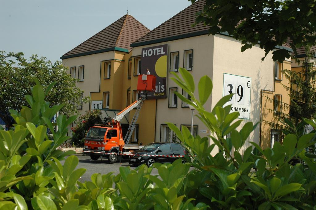 Hotel Eco Relais - Pau Nord Lons Dış mekan fotoğraf